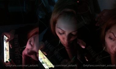 Mari Ávila xvideos mamando no pau e jogando no celular