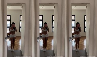 Paula Faget privacy se filmando em frente do espelho