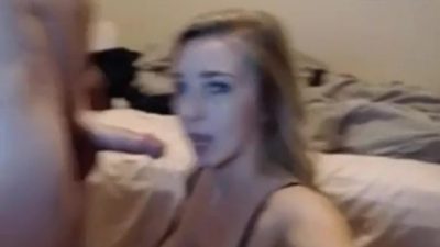 Chica amateur traviesa en la webcam con su novio